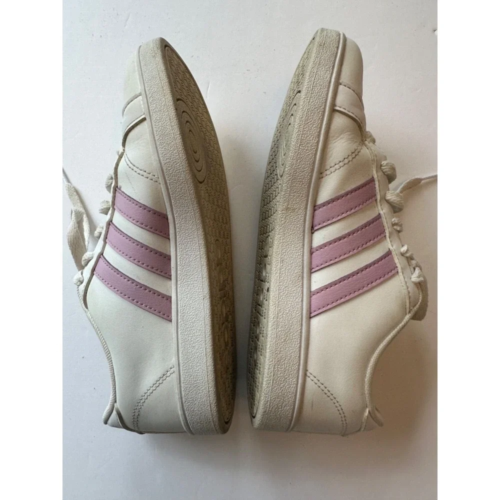 Adidas Youth Size‎ 4 White Leather Sneakers with Lavender Stripes